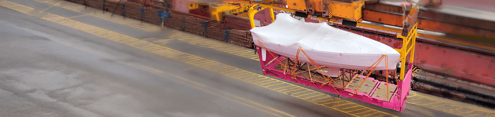 Out of gauge oversized cargo shipping