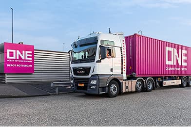 Intermodal truck transport ONE container for inland delivery